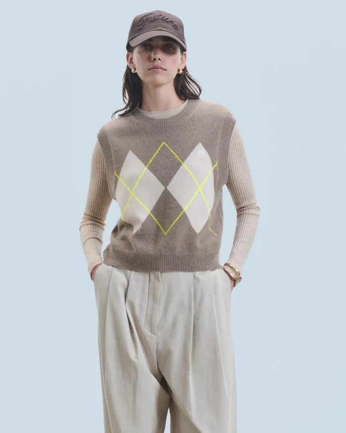Women Sleeveless Sweaters From Future Diamond Pattern Sleeveless Sweater Taupe Women Sleeveless Sweaters From Future Diamond Pattern Sleeveless Sweater Taupe